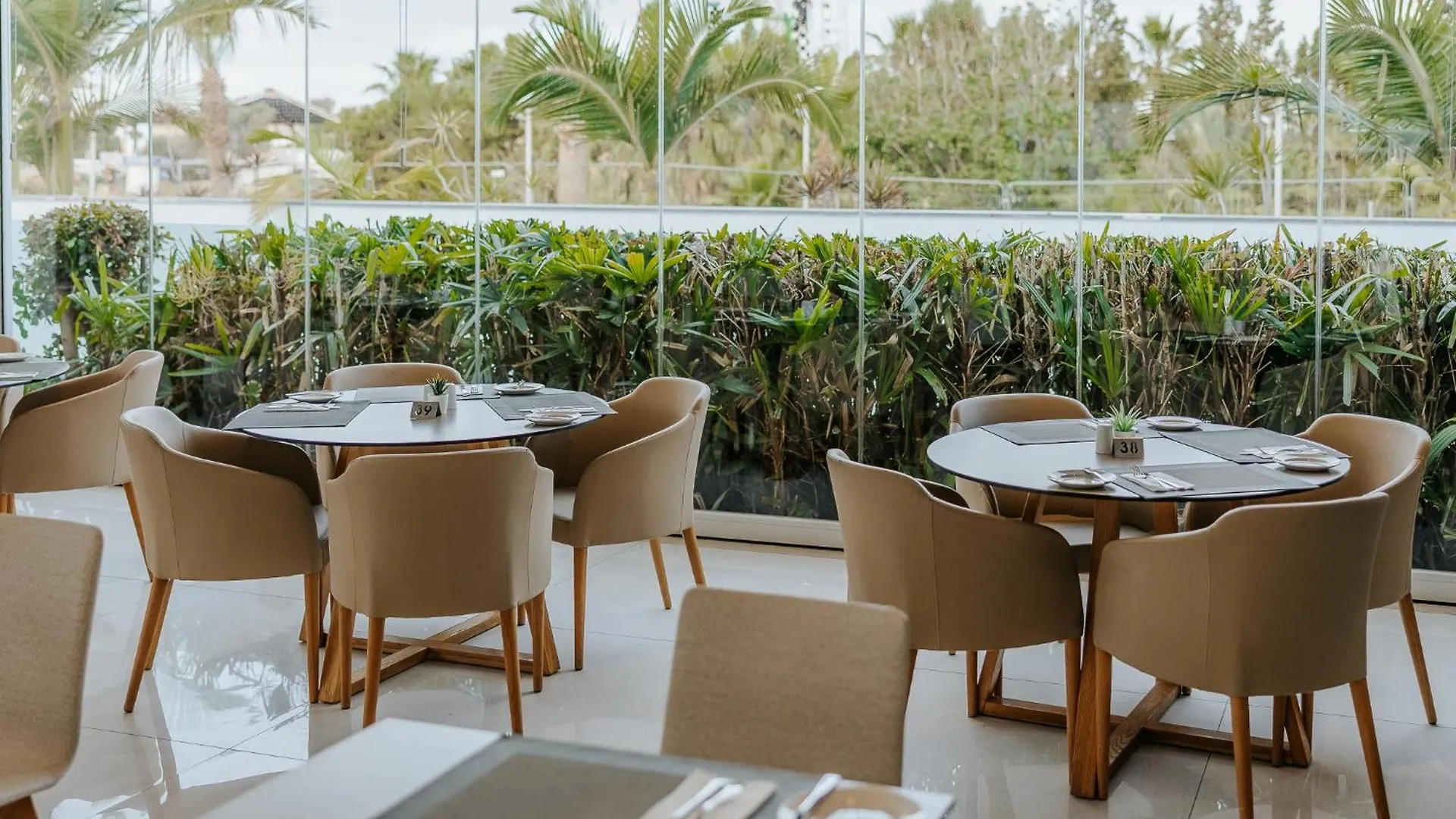 Seasons Hotel (Adults Only) Ayia Napa 4*,  Kypr