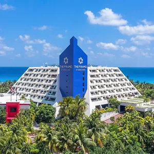 the-pyramid-at-grand-oasis-cancun-77500.quintano-roohotels.com/