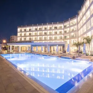 https://evalena-beach-hotel-apts.protaras-cy-hotels.com